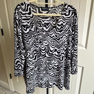 Susan Graver Plus Size Black w/Silver Metallic Dots Top 3X